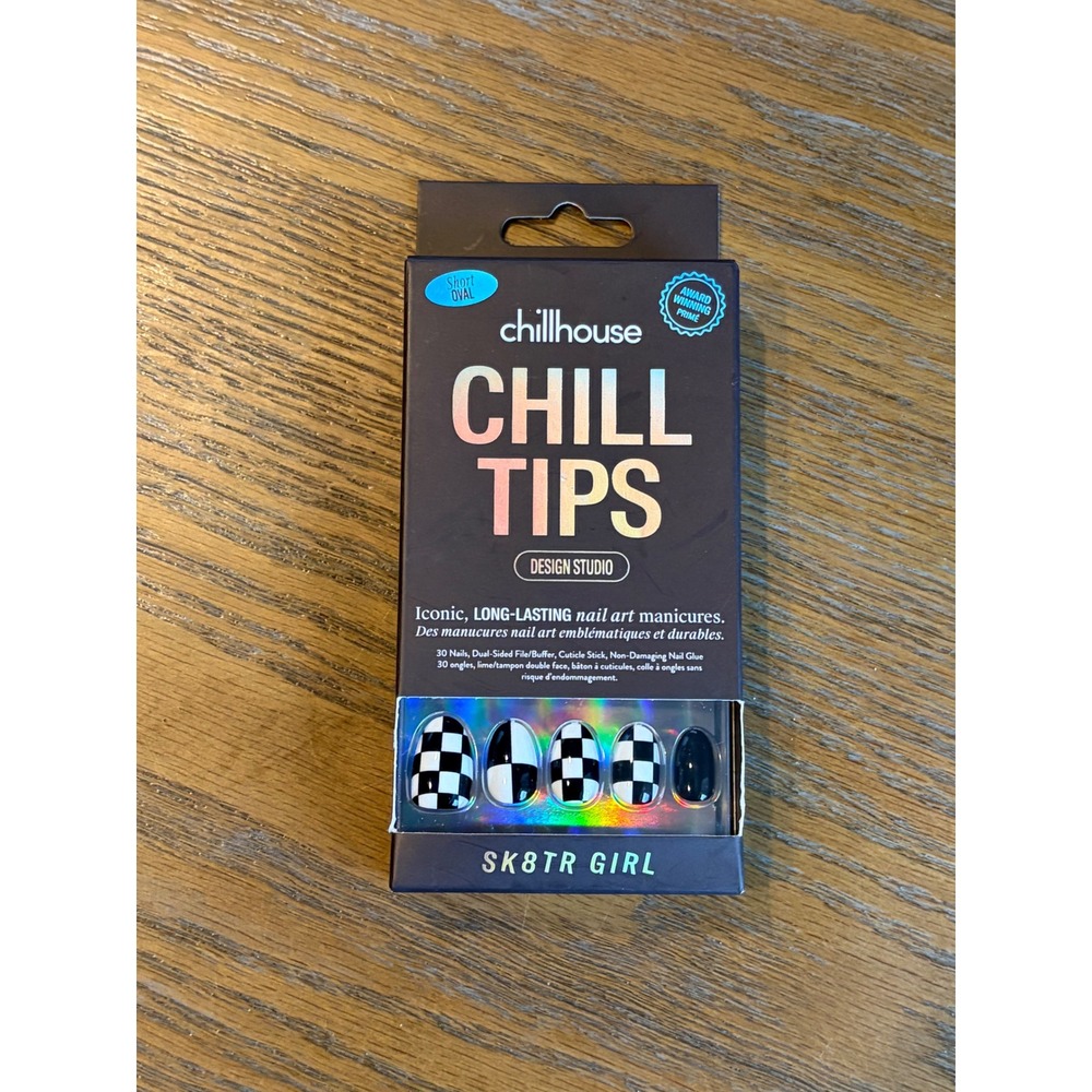 Chillhouse Chill Tips Press-On Nails Sk8tr Girl Black White Checkered Short Oval